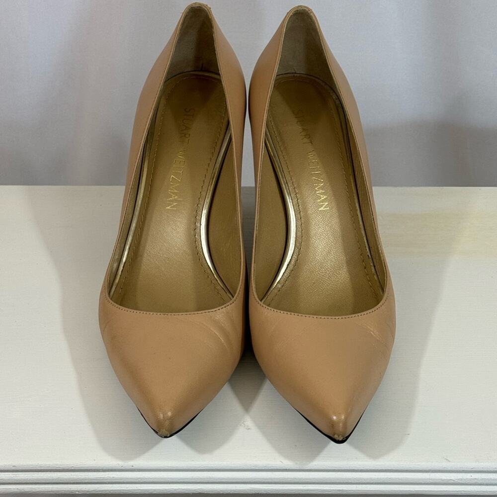 Stuart Weitzman Taupe/Tan Adobe Kid leather pumps - Picture 2 of 10